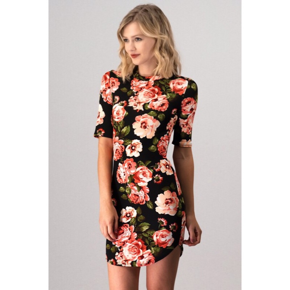 Stunning floral dress - Picture 5 of 6